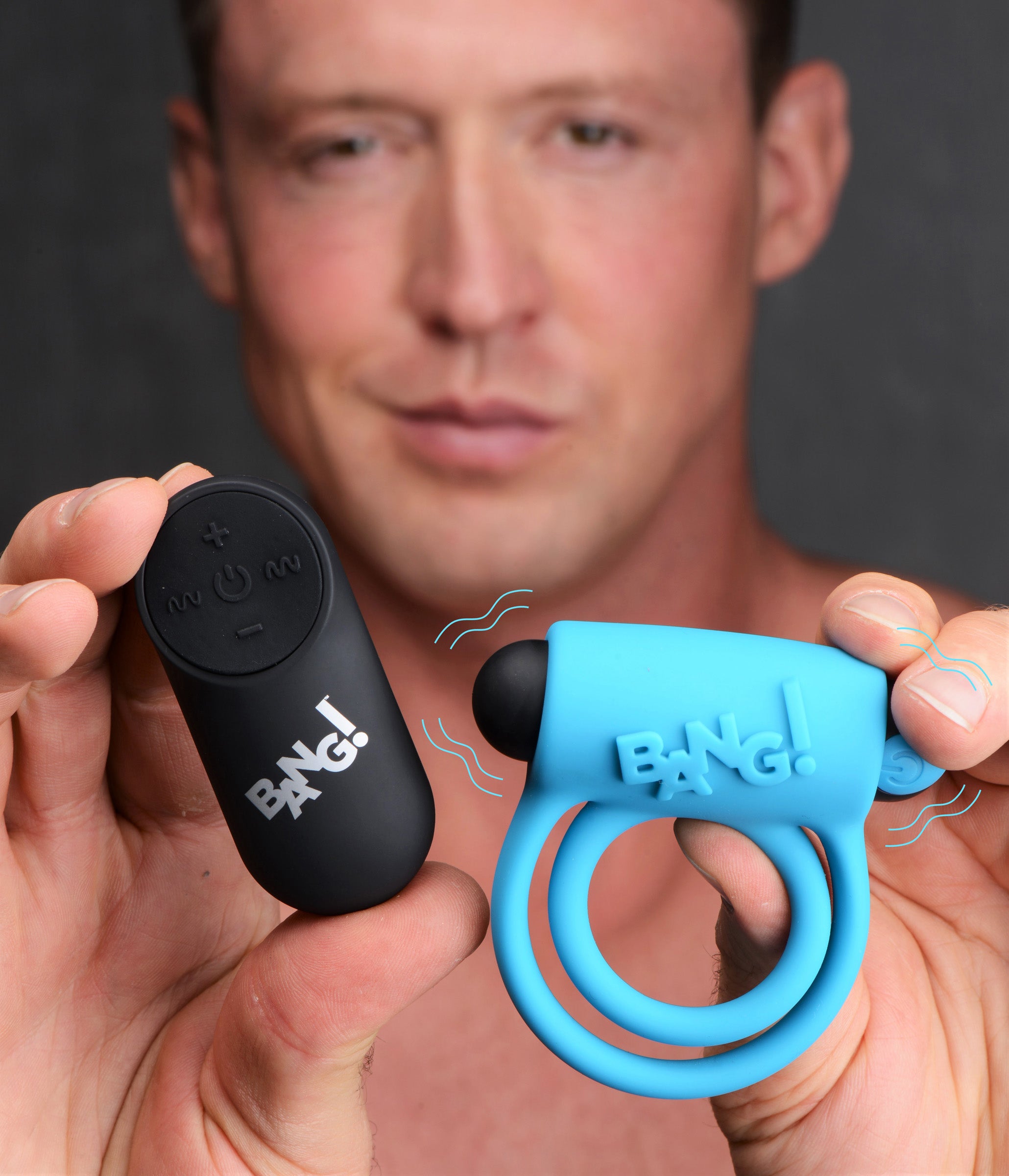 BANG! SILICONE COCKRING & BULLET W REMOTE - AZUL